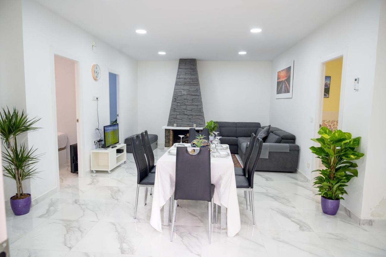 فيلا Relax House Barcelone سانت إستيفي سيسروفير المظهر الخارجي الصورة