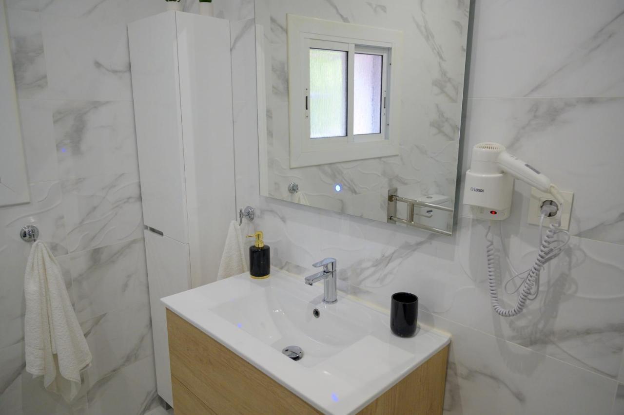فيلا Relax House Barcelone سانت إستيفي سيسروفير المظهر الخارجي الصورة