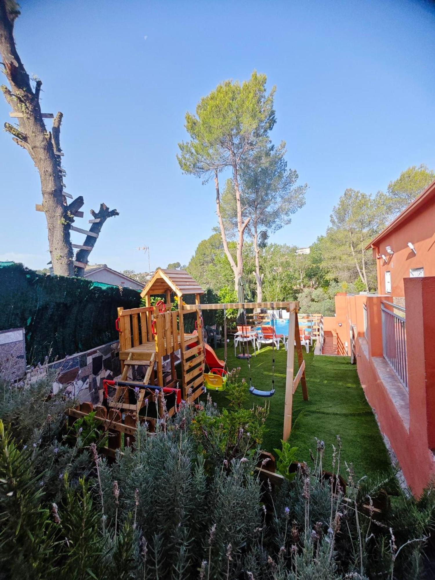 فيلا Relax House Barcelone سانت إستيفي سيسروفير المظهر الخارجي الصورة